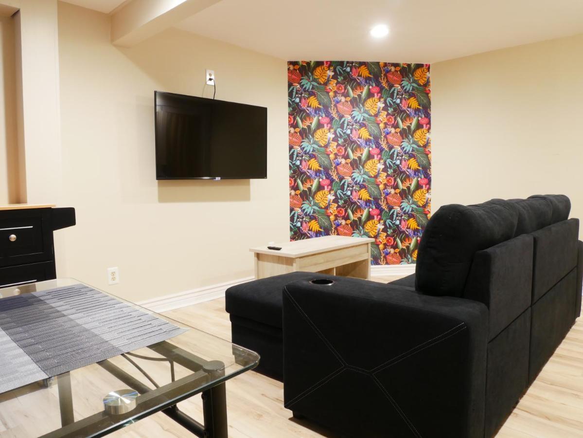 Private Basement, Bath, Living Area In Morrison 아파트 외부 사진