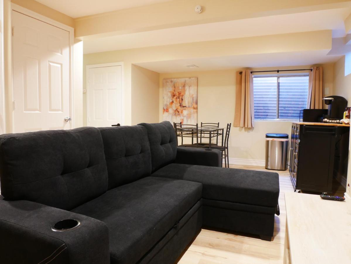 Private Basement, Bath, Living Area In Morrison 아파트 외부 사진